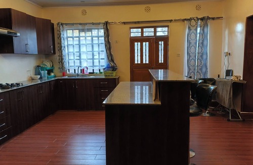 Hospital House | Lovely 4-bedroom bungalow with,water,WiFi,ample parking space,in Nakuru County