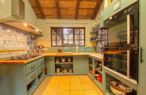 Marloth Park Villa | Lovely 5-Bed Villa in Marloth Park next to Kruger
