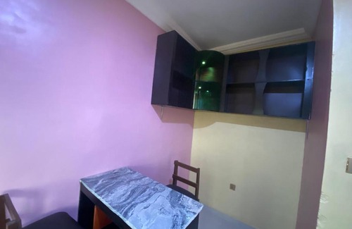 Ibadan Apartment | Lovely 5 bedroom serviced apartment with an SUV