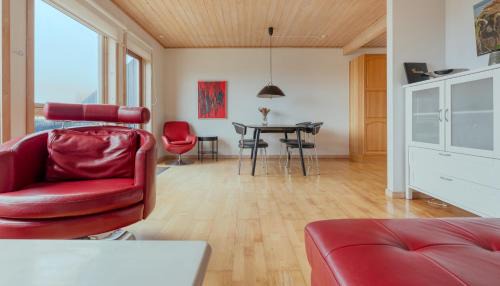 Hoyvik Apartment | Lovely 5BR House in Tórshavn