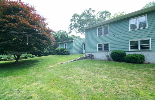 Westside Norwich House | Lovely 5br in Norwich brand new renovated with spacious yard
