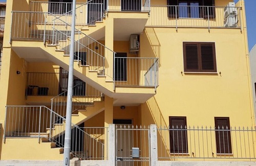 Torre Grande Apartment | Lovely accommodation a stone's throw from the sea