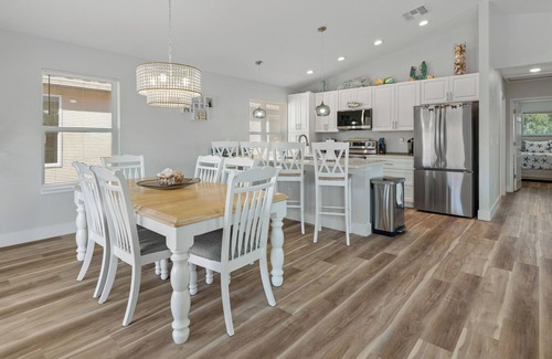 Homosassa Villa | Lovely and spacious brand new - July 2024 - 2 BR, 2 BA villa on stilts