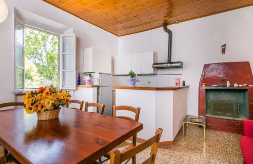 Rosignano Marittimo Villa | Lovely apartment in villa for 10 guests with pool, TV and pets allowed