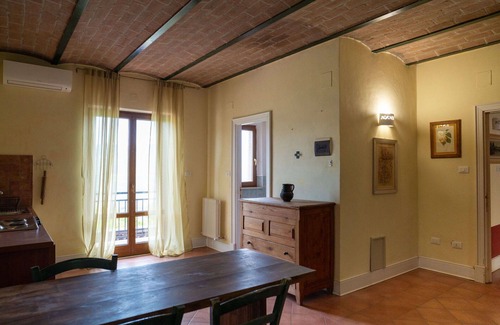 Villa Santa Maria Apartment | Lovely apartment for 4 guests with WIFI, A/C, pool, TV, balcony, pets allowed and parking