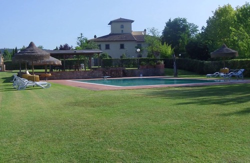 Capraia e Limite Apartment | Lovely apartment for 2 guests with WIFI, pool, TV and parking