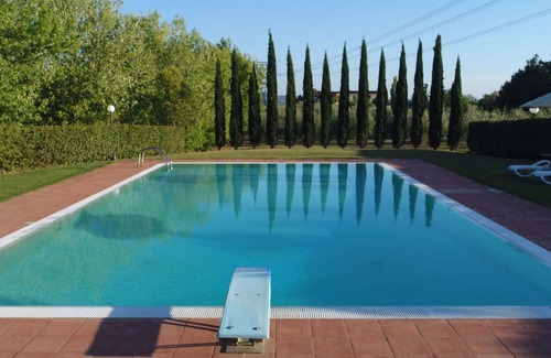 Capraia e Limite Apartment | Lovely apartment for 2 guests with WIFI, pool, TV and parking