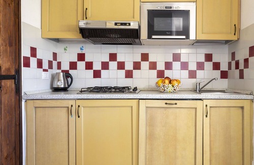 Canneddi Apartment | Lovely apartment for 4 people with A/C, pool, WIFI, TV, terrace, pets allowed and parking