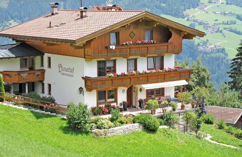 Zellbergeben Apartment | Lovely apartment for 8 people with WIFI, TV, terrace and parking