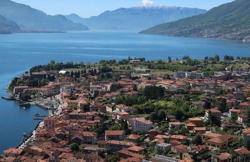 Peglio Apartment | Lovely apartment for 4 people with WIFI, TV, balcony, pets allowed and parking