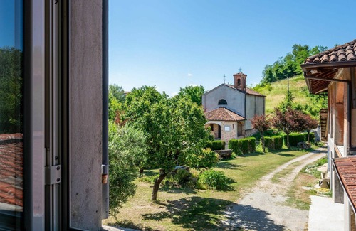 Rocca D'Arazzo Apartment | Lovely apartment for 4 people with WIFI and terrace