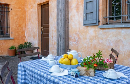 Rocca D'Arazzo Apartment | Lovely apartment for 4 people with WIFI and terrace