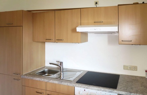 Holdernach Apartment | Lovely apartment for 4 guests with WIFI, TV, balcony and parking