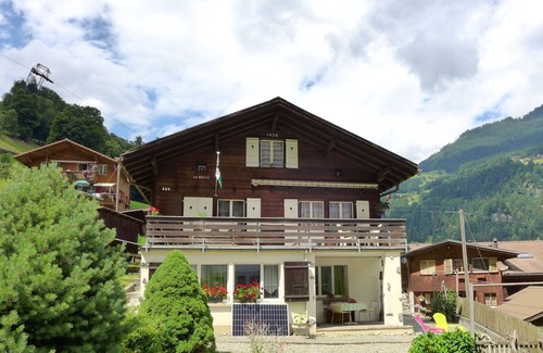 Lauterbrunnen Apartment | Lovely apartment for 4 guests with WIFI, patio and parking