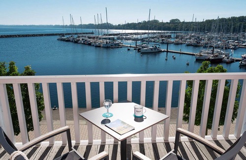 Tarnewitz Apartment | Lovely apartment for 4 guests with pool, WIFI, TV and terrace