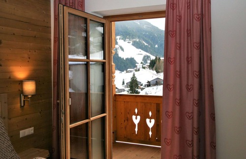 Wildschoenau Apartment | Lovely apartment for 5 people with WIFI, TV and terrace