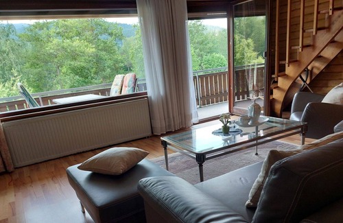 Arrach Apartment | Lovely apartment for 4 guests with WIFI, TV, patio, pets allowed and parking