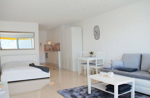 Locarno Apartment | Lovely apartment for 2 guests with WIFI, pool, TV, patio and panoramic view