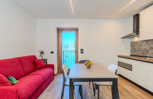 Verceia Apartment | Lovely apartment for 2 people with WIFI, A/C, TV and balcony