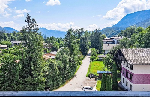 Strobl Apartment | Lovely apartment for 3 people with WIFI, TV and balcony