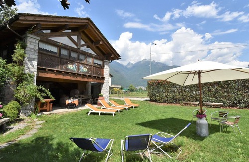 Bodengo Apartment | Lovely apartment for 3 people with WIFI, TV, patio, pets allowed and parking
