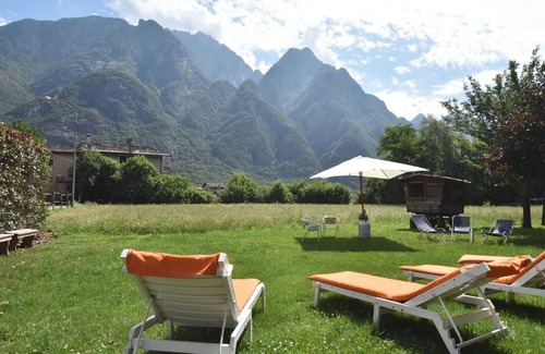Bodengo Apartment | Lovely apartment for 3 people with WIFI, TV, patio, pets allowed and parking