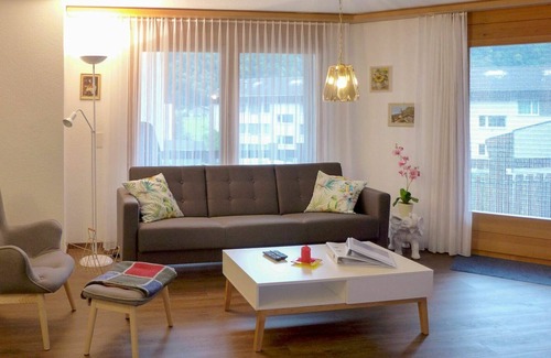 Martisberg Apartment | Lovely apartment for 4 people with WIFI, TV, balcony, pets allowed, panoramic view and parking