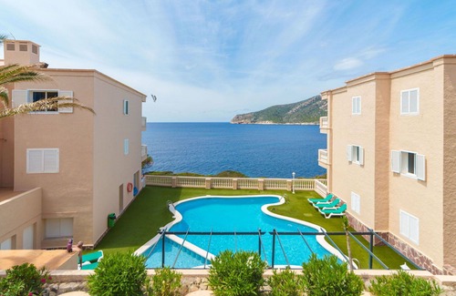Andraitx Apartment | Lovely apartment for 4 people with A/C, WIFI, pool, TV and balcony