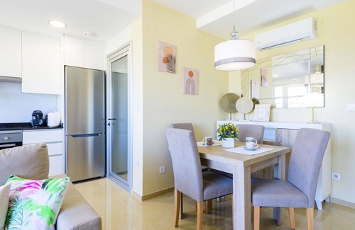 Cabanes Apartment | Lovely apartment for 4 guests with pool, WIFI, A/C, TV, terrace and parking