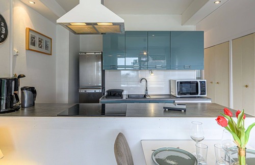 Morbihan Apartment | Lovely apartment for 4 guests with WIFI, TV, balcony and parking