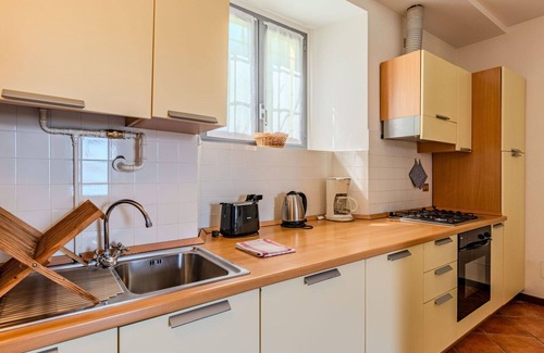 Musso Apartment | Lovely apartment for 4 guests with WIFI, TV and patio