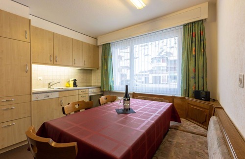 Gruben Apartment | Lovely apartment for 5 guests with WIFI, TV and balcony