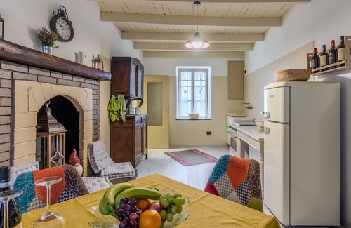 Dorio Apartment | Lovely apartment for 5 people with hot tub, WIFI, patio and pets allowed