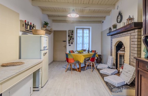 Dorio Apartment | Lovely apartment for 5 people with hot tub, WIFI, patio and pets allowed