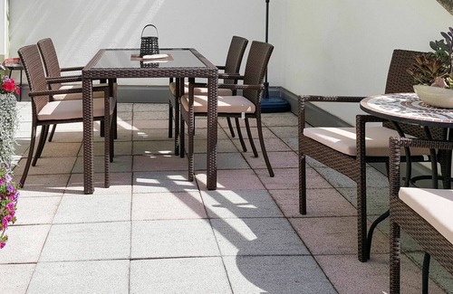 Fendels Apartment | Lovely apartment for 6 guests with WIFI, TV, terrace, pets allowed and parking