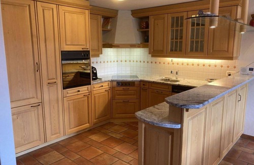 Saanenmoeser Apartment | Lovely apartment for 6 guests with WIFI, TV and balcony