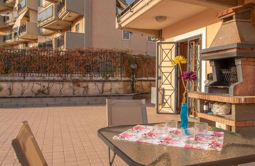 Formia Apartment | Lovely apartment for 6 guests with A/C, WIFI, TV, terrace and pets allowed