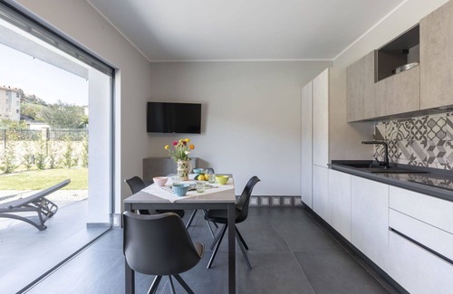 Caramagna Ligure Apartment | Lovely apartment for 6 people with WIFI, A/C, pool, TV, terrace, pets allowed and parking