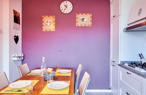 Lecco Apartment | Lovely apartment for 6 people with WIFI, TV and patio