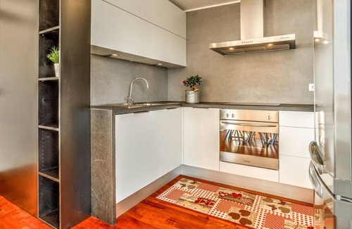 Lovrecica Apartment | Lovely apartment for 6 people with WIFI, A/C, TV and terrace