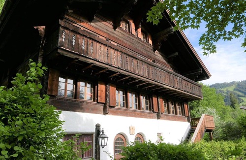 Gstaad Apartment | Lovely apartment for 9 people with WIFI and balcony