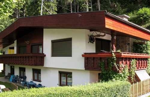 Tobadill Apartment | Lovely apartment for 7 people with WIFI, TV and balcony