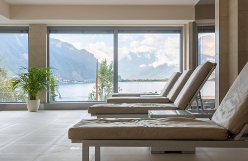 Montreux Apartment | Lovely apartment for 2 guests with A/C, WIFI, pool, TV, terrace and panoramic view