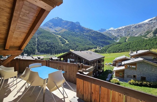 Saas-Fee Apartment | Lovely apartment for 6 guests with WIFI, TV and balcony