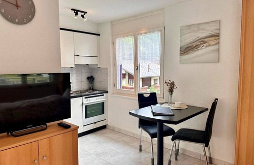 Saas-Balen Apartment | Lovely apartment for 2 people with WIFI, TV, balcony and pets allowed