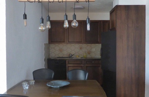 Valbella Apartment | Lovely apartment for 4 guests with WIFI, TV and balcony
