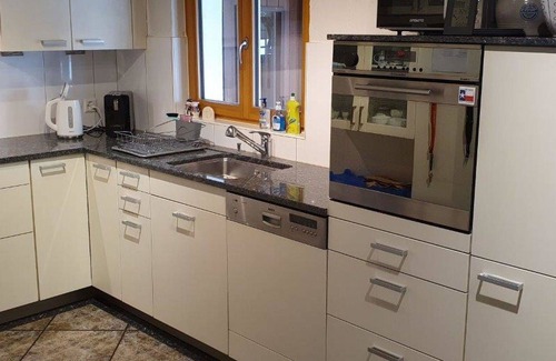 Valbella Apartment | Lovely apartment for 7 guests with WIFI, TV, balcony and pets allowed