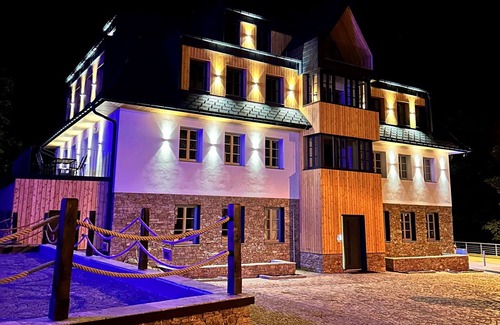 Pec pod Snezkou Apartment | Lovely apartment for 4 guests with WIFI, TV and terrace