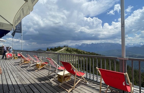 Farchant Apartment | Lovely apartment for 2 people with WIFI, TV and terrace