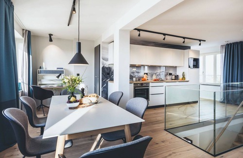 Prora Apartment | Lovely apartment for 6 people with pool, WIFI, TV, terrace and pets allowed